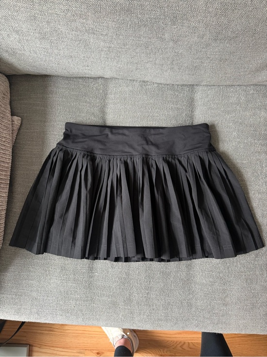 lululemon athletica Dresses & Skirts - Lululemon Pleated Tennis Skirt